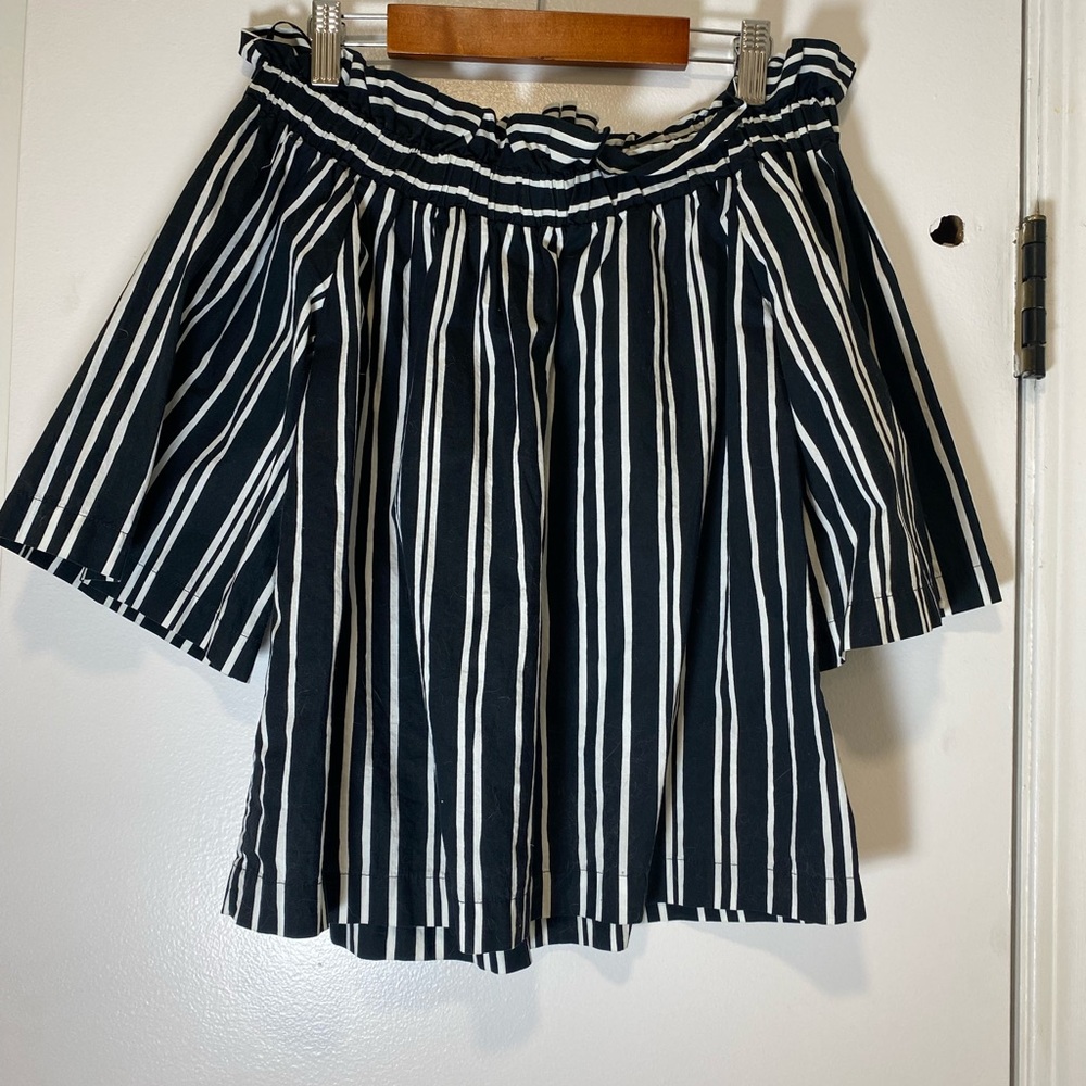 H&M Black and White Striped Off the Shoulder Blouse